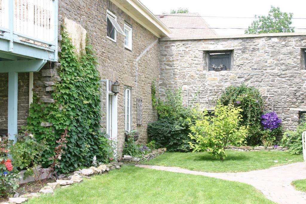 Noble Waterfront Suites Brockville Ngoại thất bức ảnh
