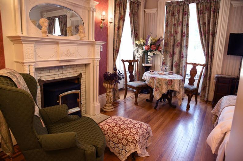 Noble Waterfront Suites Brockville Phòng bức ảnh