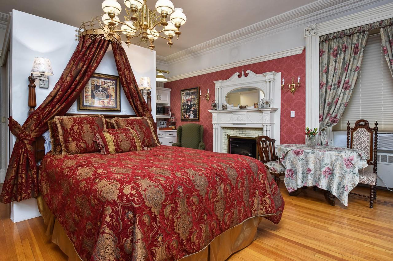 Noble Waterfront Suites Brockville Ngoại thất bức ảnh