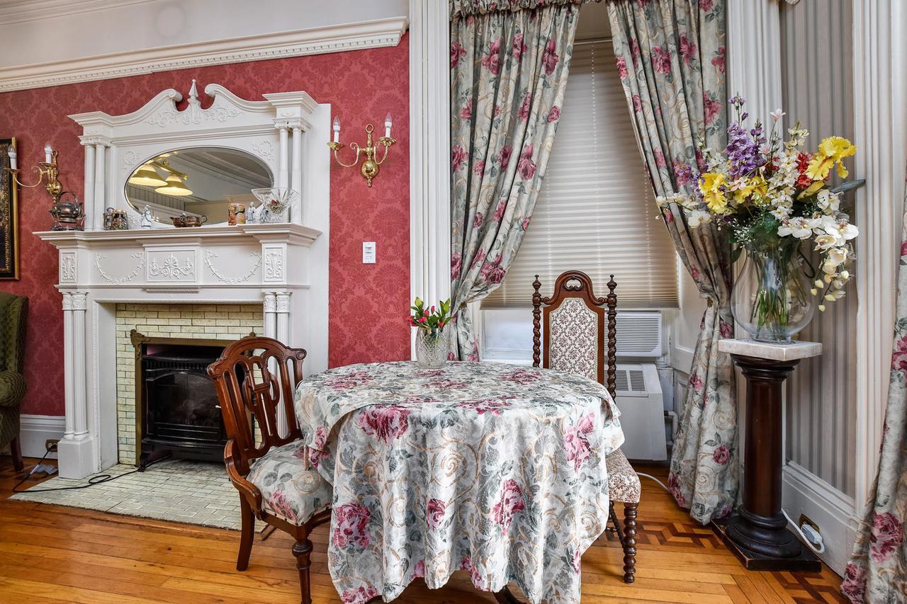 Noble Waterfront Suites Brockville Ngoại thất bức ảnh